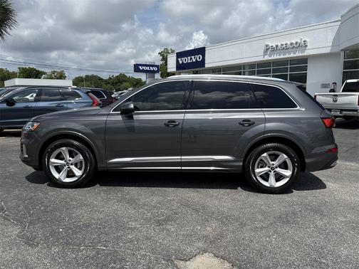 2021 Audi Q7 55 Premium