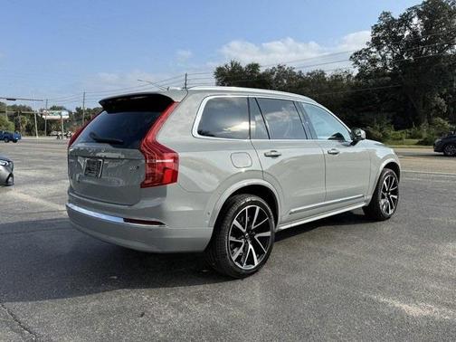 2025 Volvo XC90 B6 Plus 7-Seater
