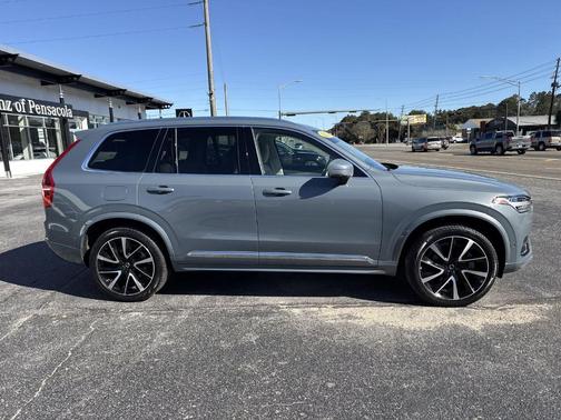 2023 Volvo XC90 B6 Plus 7-Seater