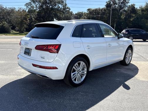 2018 Audi Q5 2.0T Prestige
