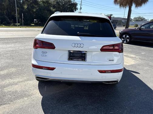 2018 Audi Q5 2.0T Prestige