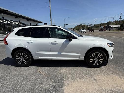 2025 Volvo XC60 B5 Core