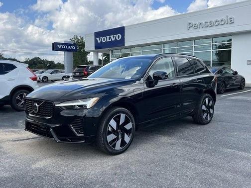 2025 Volvo XC60 Plug-In Hybrid T8 Plus