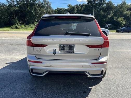 2025 Volvo XC60 B5 Plus