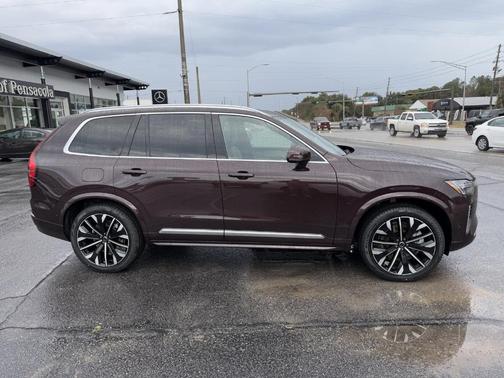 2025 Volvo XC90 Plug-In Hybrid T8 Ultra 6-Seater