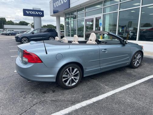 2012 Volvo C70 T5