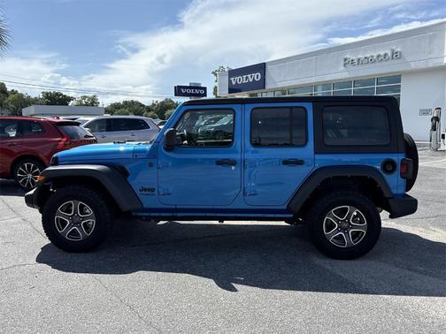 2022 Jeep Wrangler Unlimited Sport
