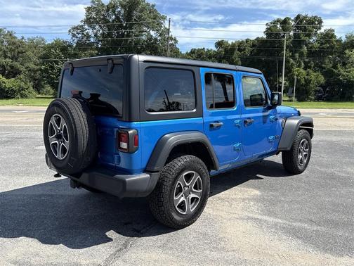 2022 Jeep Wrangler Unlimited Sport