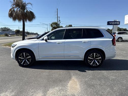 2026 Volvo XC90 B5 Core