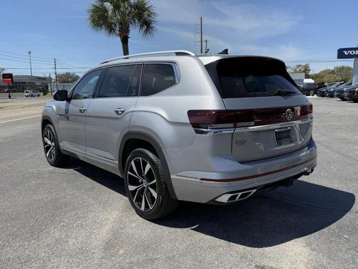 2024 Volkswagen Atlas 2.0T SEL Premium R-Line