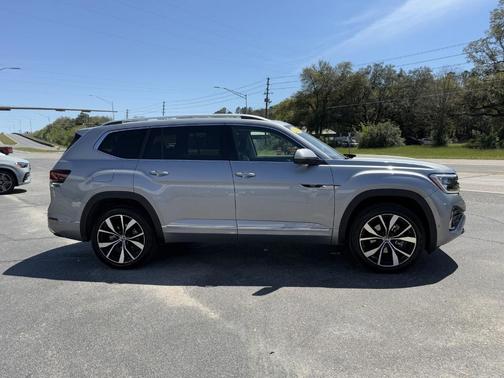 2024 Volkswagen Atlas 2.0T SEL Premium R-Line