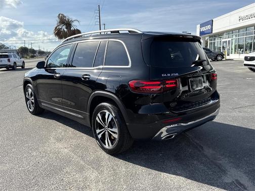 2026 Mercedes-Benz GLB 250 Base