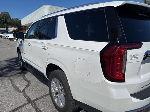 2021 GMC Yukon SLT