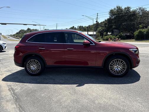 2024 Mercedes-Benz GLC 300 Base 4MATIC