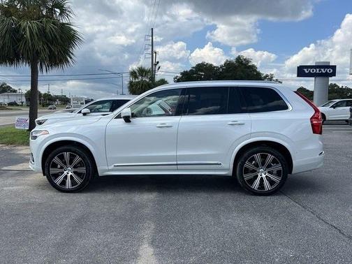 2025 Volvo XC90 B6 Plus 7-Seater