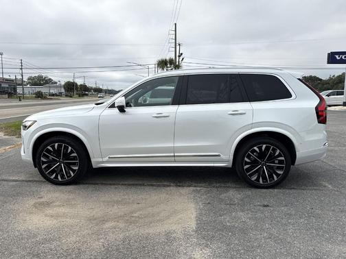 2026 Volvo XC90 B6 Plus 7-Seater