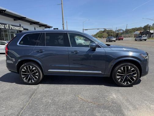 2025 Volvo XC90 Plug-In Hybrid T8 Ultra 7-Seater