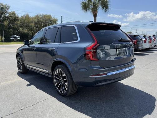 2025 Volvo XC90 Plug-In Hybrid T8 Ultra 7-Seater