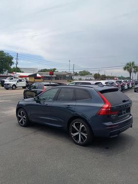 Denim Blue Metallic 2024 Volvo XC60 B5 Ultimate Dark Theme