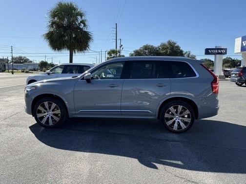 2025 Volvo XC90 B6 Plus 7-Seater