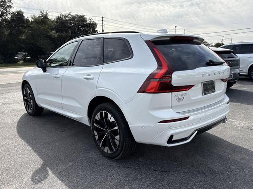 Crystal White 2026 Volvo XC60 B5 Plus
