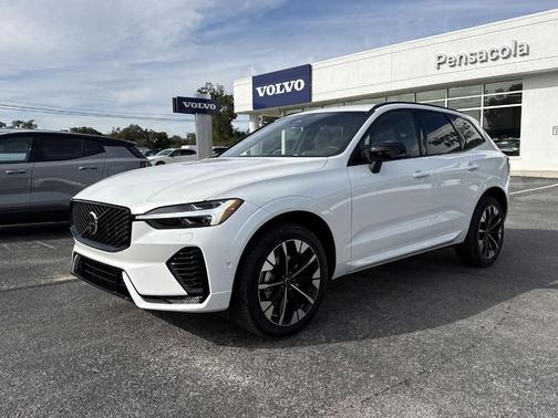 Crystal White 2026 Volvo XC60 B5 Plus