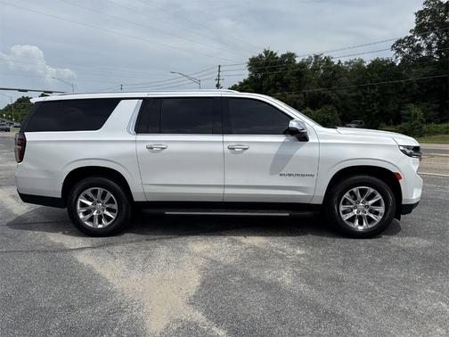 2024 Chevrolet Suburban Premier