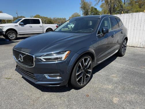 2020 Volvo XC60 Recharge Plug-In Hybrid T8 Inscription