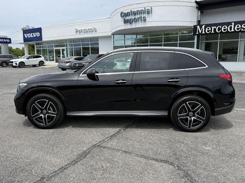 Black 2026 Mercedes-Benz GLC 300 Base