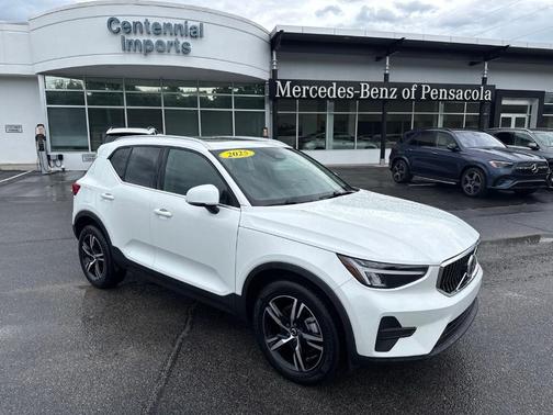 White 2025 Volvo XC40 B5 Core Bright Theme