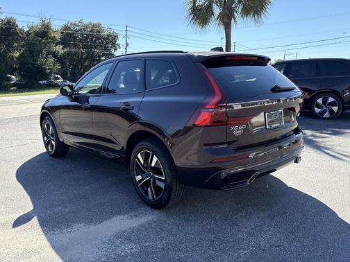2026 Volvo XC60 B5 Core