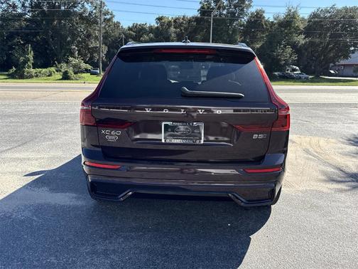 2026 Volvo XC60 B5 Core