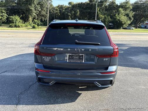 2026 Volvo XC60 B5 Core