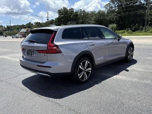 Aurora Blue 2026 Volvo V60 Cross Country B5 Plus