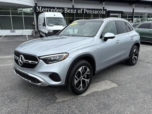 Silver 2025 Mercedes-Benz GLC 350e Base 4MATIC