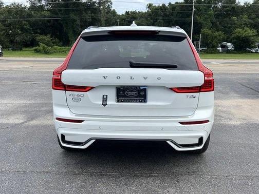 2025 Volvo XC60 Plug-In Hybrid T8 Plus
