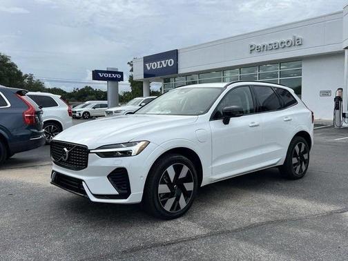 2025 Volvo XC60 Plug-In Hybrid T8 Plus