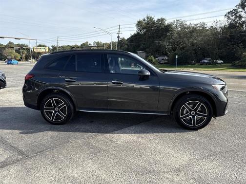 2026 Mercedes-Benz GLC 300 Base