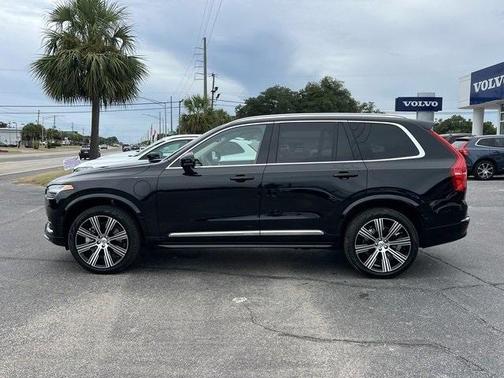 2025 Volvo XC90 Plug-In Hybrid T8 Plus 7-Seater