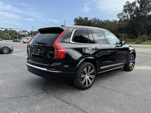 2025 Volvo XC90 Plug-In Hybrid T8 Plus 7-Seater