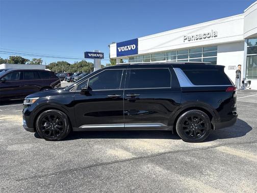 2022 Kia Carnival SX