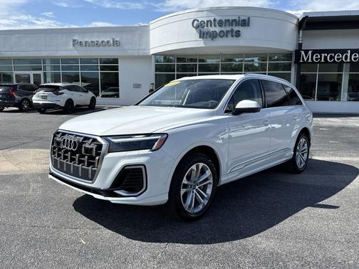 2025 Audi Q7 55 Premium Plus
