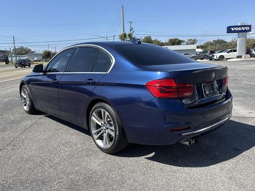 2017 BMW 330 i