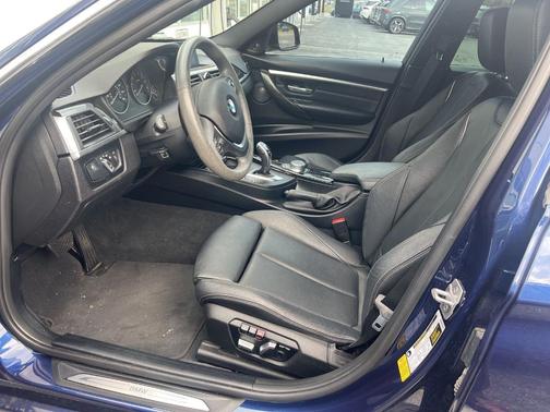 2017 BMW 330 i