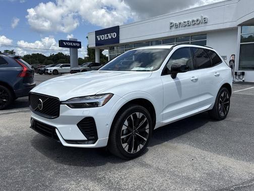 Crystal White 2026 Volvo XC60 B5 Plus