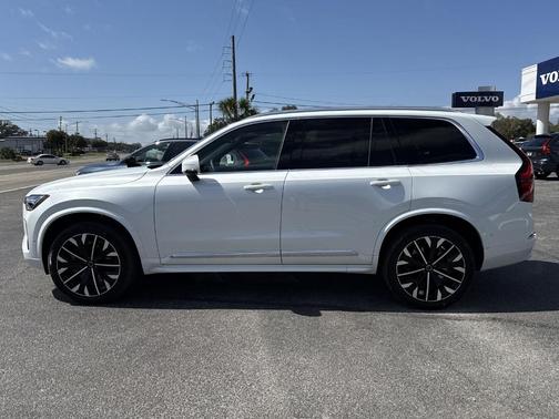 Crystal White Pearl 2026 Volvo XC90 B6 Ultra 7-Seater