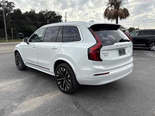2026 Volvo XC90 B5 Plus 6-Seater