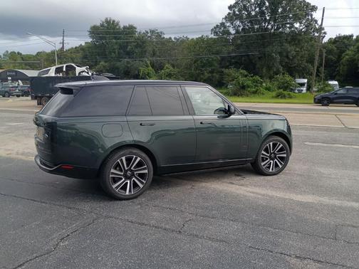 Belgravia Green 2023 Land Rover Range Rover P530 SE