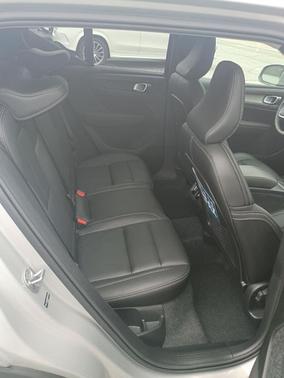 Silver 2025 Volvo XC40 B5 Core Bright Theme