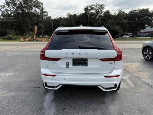 2025 Volvo XC60 Plug-In Hybrid T8 Plus